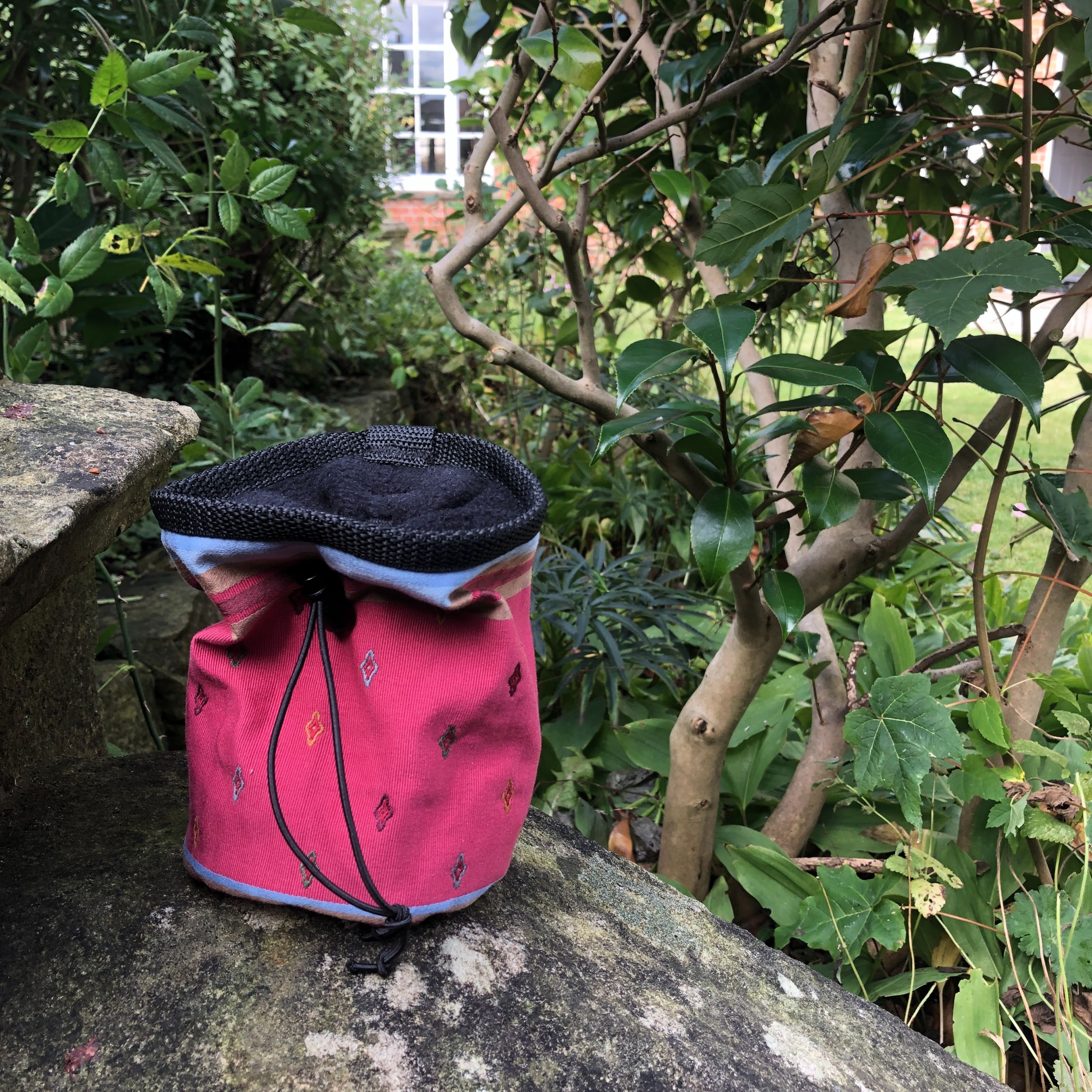 Dark Pink Jacquard Pattern Chalk Bag - Image 7